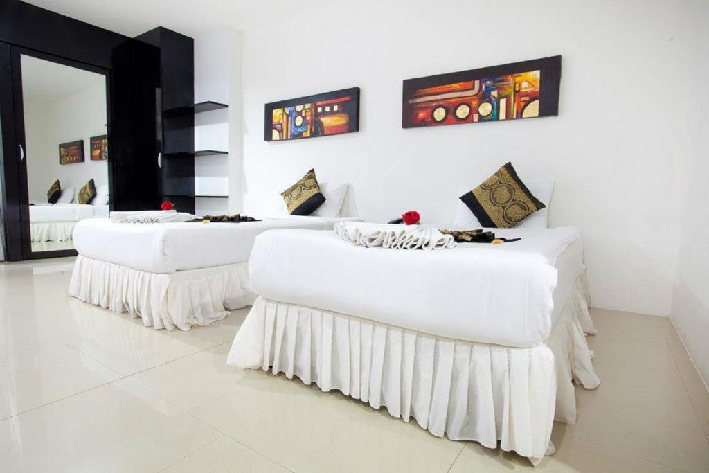 Lars-Lita Residence Patong Esterno foto